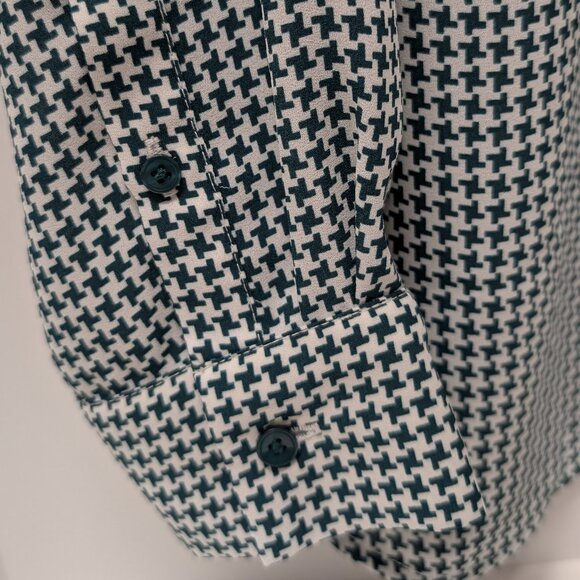 Talbots Long Sleeve Houndstooth Pattern Blouse in Cream & Forest Green - Picture 8 of 10